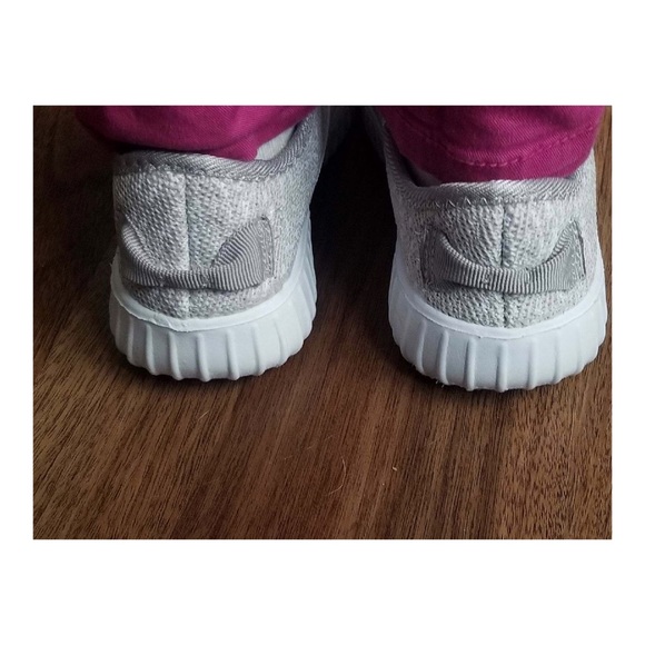 Kids Unisex Fly Knit Sneakers - Picture 4 of 6